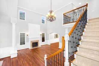 230 259th Pl NE in Sammamish, WA - Building Photo - Building Photo