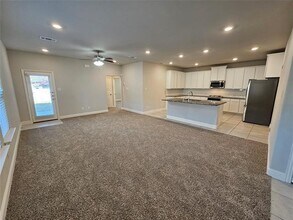 2803 W Eighteenth St in Irving, TX - Building Photo - Building Photo