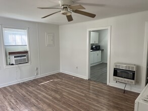 1006 Adair St in Columbia, TN - Foto de edificio - Building Photo