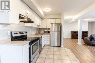 141 Sydenham Wells in Barrie, ON - Building Photo - Building Photo