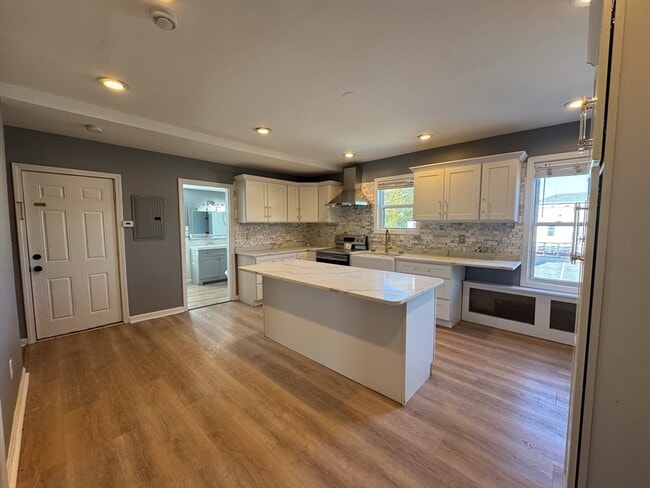 4 Greenwood St in Worcester, MA - Building Photo - Building Photo