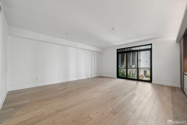 property at 1 Bristol Ct