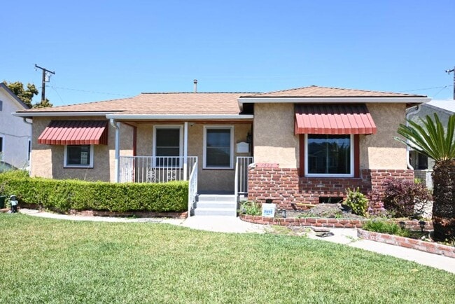 property at 1325 W 34th St