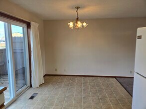 935 Center Ave, Unit Spacious Duplex in Payette, ID - Building Photo - Building Photo