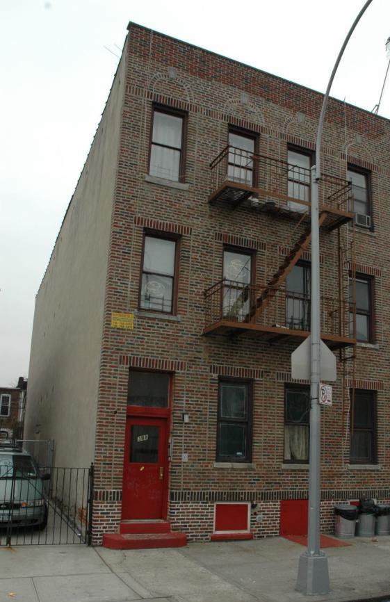 388 E 34th St in Brooklyn, NY - Building Photo - Building Photo