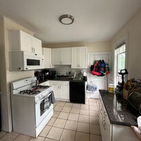 31 Hobson St in Boston, MA - Building Photo