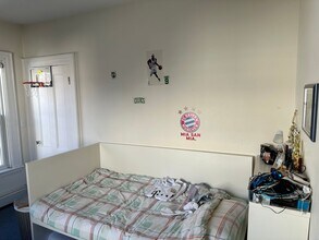 92 Walker St in Newton, MA - Building Photo - Building Photo