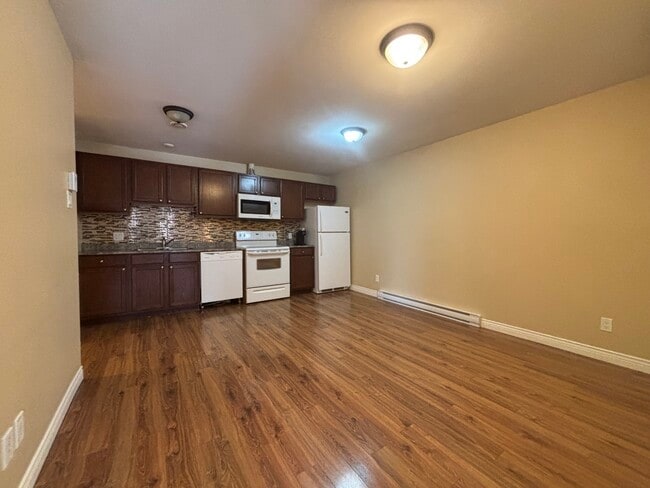 property at 523 Canterbury Dr