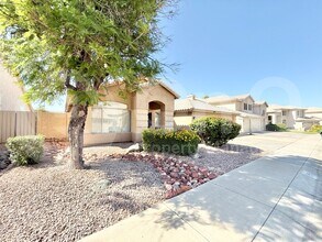 3455 E Clark Rd in Phoenix, AZ - Building Photo - Building Photo