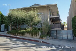 1148 N Clark St in West Hollywood, CA - Building Photo