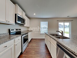 7 Gardenia Dr in Savannah, GA - Building Photo - Building Photo