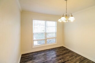 16203 Mission Falls Dr in Houston, TX - Building Photo - Building Photo