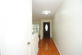 11511 Creekhurst Dr in Houston, TX - Building Photo - Building Photo