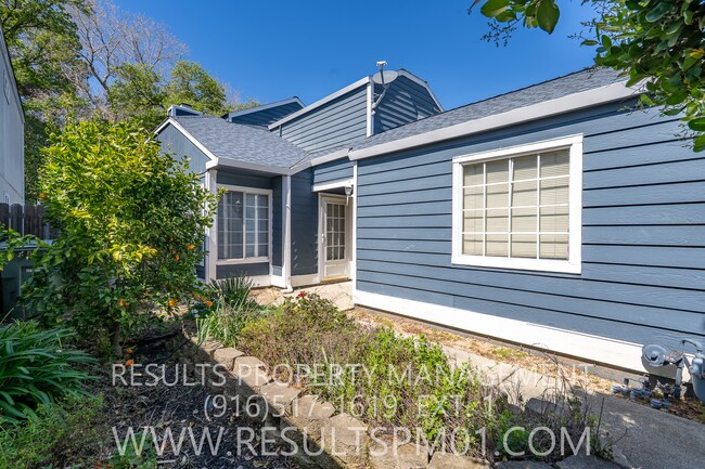 2912 Twin Creeks Ln in Rocklin, CA - Building Photo - Building Photo