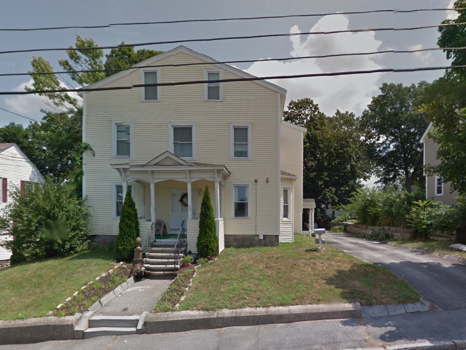 124 Stevens St in Lowell, MA - Foto de edificio