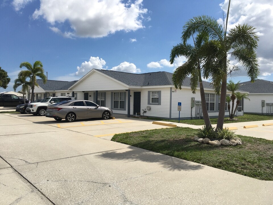 10770 US Hwy 19 N, Unit Renovated Villa in Pinellas Park, FL - Foto de edificio