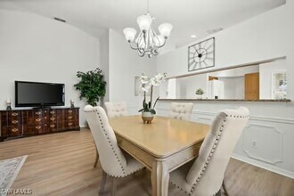 4878 Europa Dr in Naples, FL - Building Photo - Building Photo