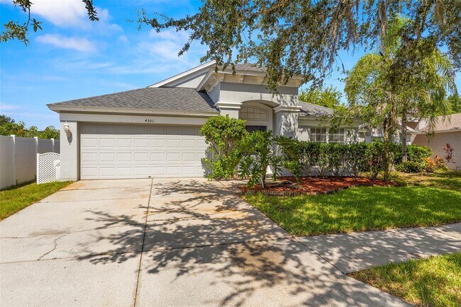 4301 Marchmont Blvd in Land O Lakes, FL - Building Photo - Building Photo