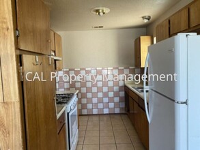 105 Oak Cir in King City, CA - Foto de edificio - Building Photo
