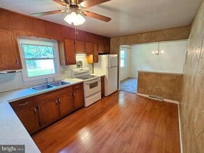 836 Brownsville Rd in Wernersville, PA - Building Photo - Building Photo