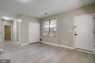 2056 Shirlington Rd in Arlington, VA - Building Photo - Building Photo