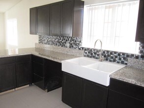 9433 Fullerton Ave in San Diego, CA - Building Photo - Building Photo