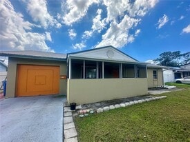 7714 W Hiawatha St in Tampa, FL - Building Photo