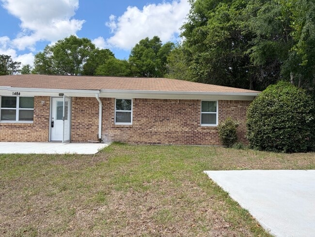 1484 Van Delia Rd in Tallahassee, FL - Building Photo - Building Photo