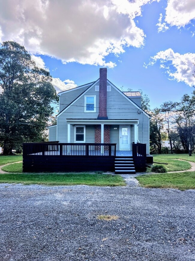 property at 116 Daniels Dr