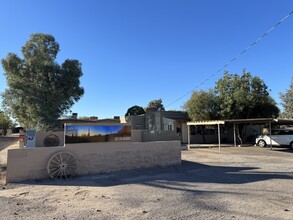 241-243 W Roger Rd in Tucson, AZ - Building Photo - Building Photo