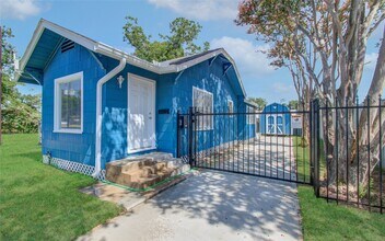 1108 Kern St in Houston, TX - Building Photo - Building Photo