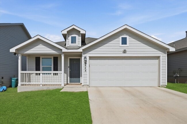 6943 Tides Trails in San Antonio, TX - Building Photo - Building Photo