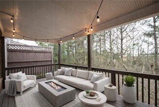 6008 Manchester Cir in Roswell, GA - Building Photo - Building Photo