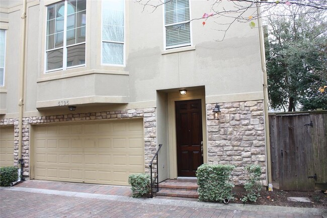 property at 5725 Kansas St