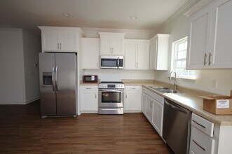 2308 Mimosa Dr in Valdosta, GA - Foto de edificio - Building Photo