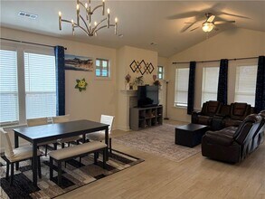 5200 SW Kemptown Pl in Bentonville, AR - Building Photo - Building Photo