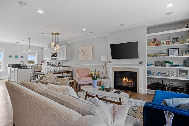 8 Gates St in Boston, MA - Building Photo - Building Photo