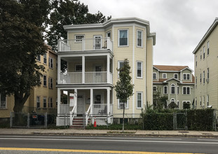 4058 Washington St in Roslindale, MA - Building Photo - Building Photo