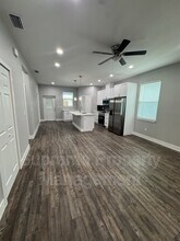6081 Vermont Ave in New Port Richey, FL - Building Photo - Building Photo