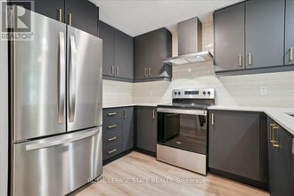 153 Wilson St W in Ancaster, ON - Building Photo - Building Photo