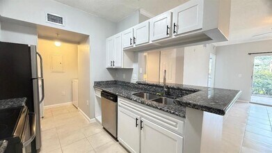 11661 W Atlantic Blvd, Unit 11661 W Atlantic Blvd in Coral Springs, FL - Building Photo - Building Photo