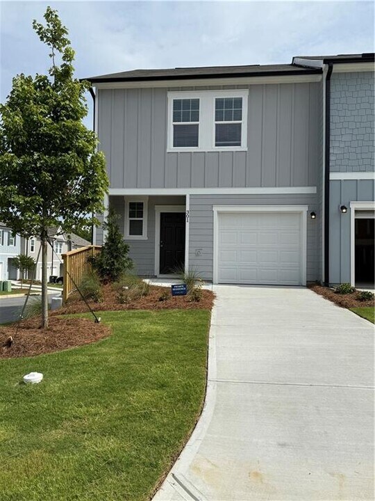 310 Winston Way in Villa Rica, GA - Building Photo
