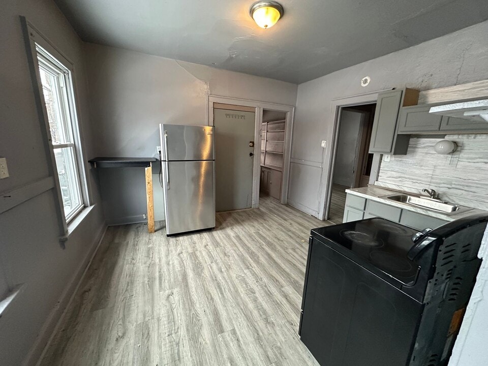 2876 N 26th St in Milwaukee, WI - Building Photo