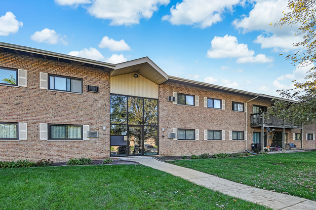 7413 Brookdale Dr