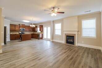 1416 Blue Sail Ave in Grayson, GA - Foto de edificio - Building Photo