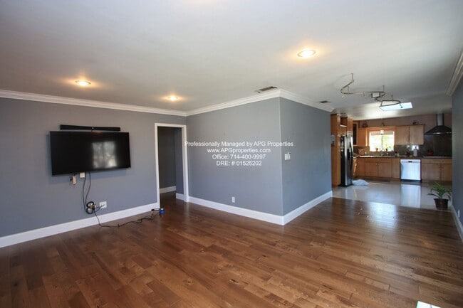 222 Alpine St in La Habra, CA - Building Photo - Building Photo