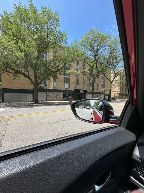property at 5400 N Sheridan Rd