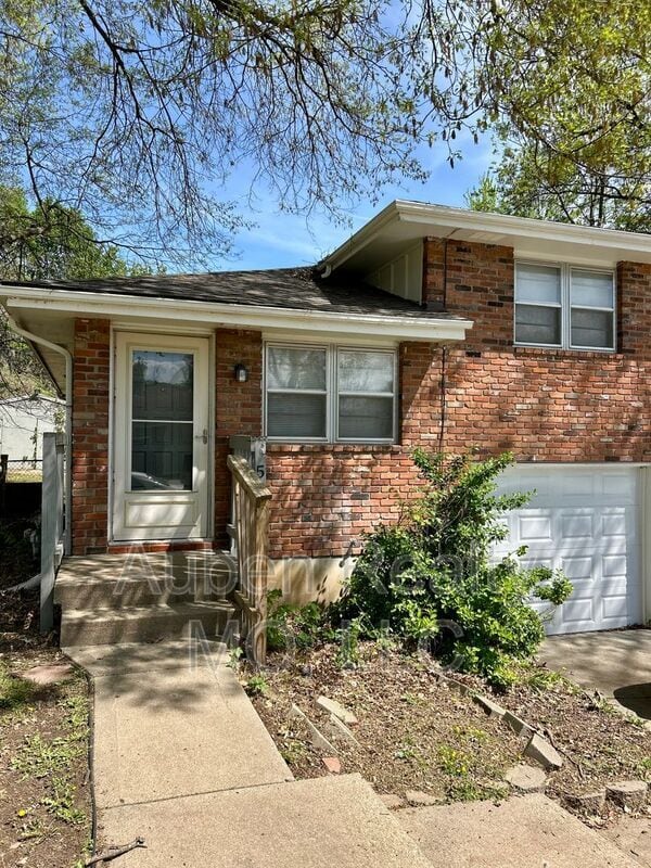 516 E Short Ave in Independence, MO - Building Photo - Building Photo