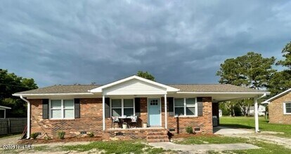 188 Tuttles Grove Rd in Beaufort, NC - Building Photo - Building Photo