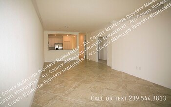4155 Bisque Ln in Ft. Myers, FL - Building Photo - Building Photo